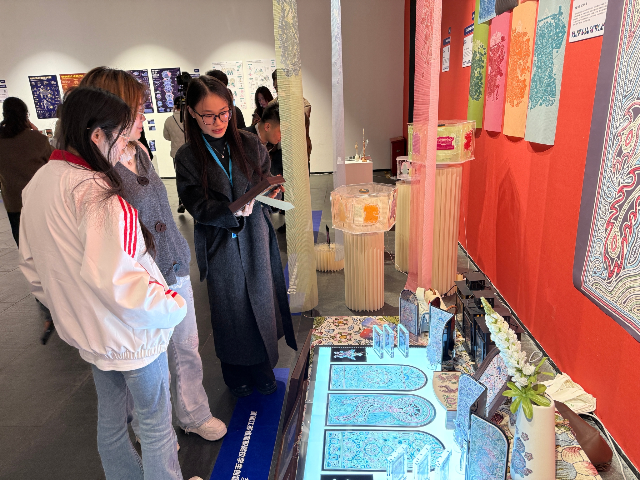 我校在首届“艺韵匠心”江苏省高职院校学生创意作品展中获佳绩