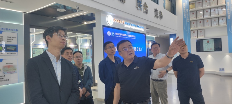 我校赴武汉益模科技股份有限公司洽谈交流