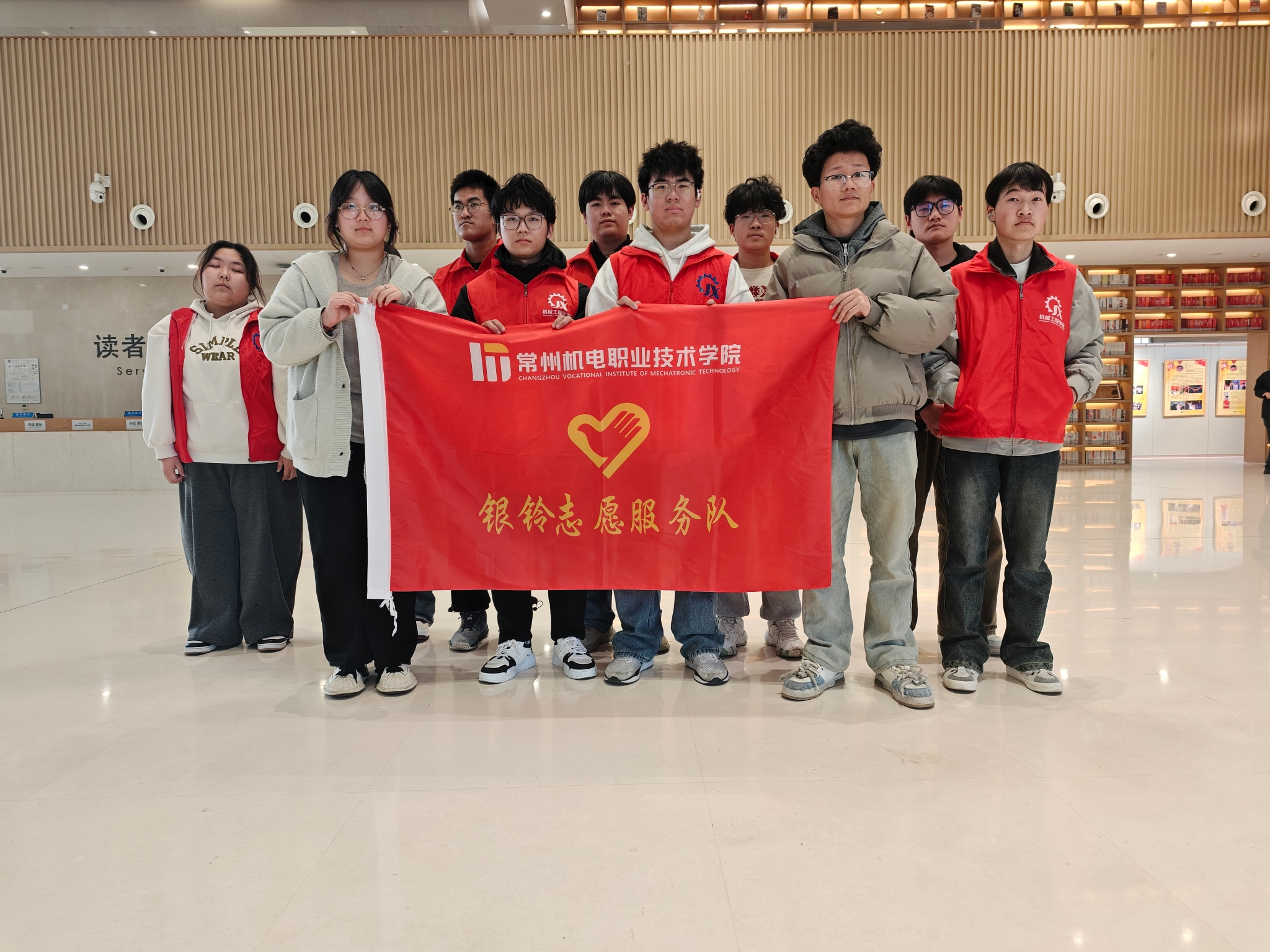 机械工程学院“银铃实践团”开展“青匠计划”志愿服务活动