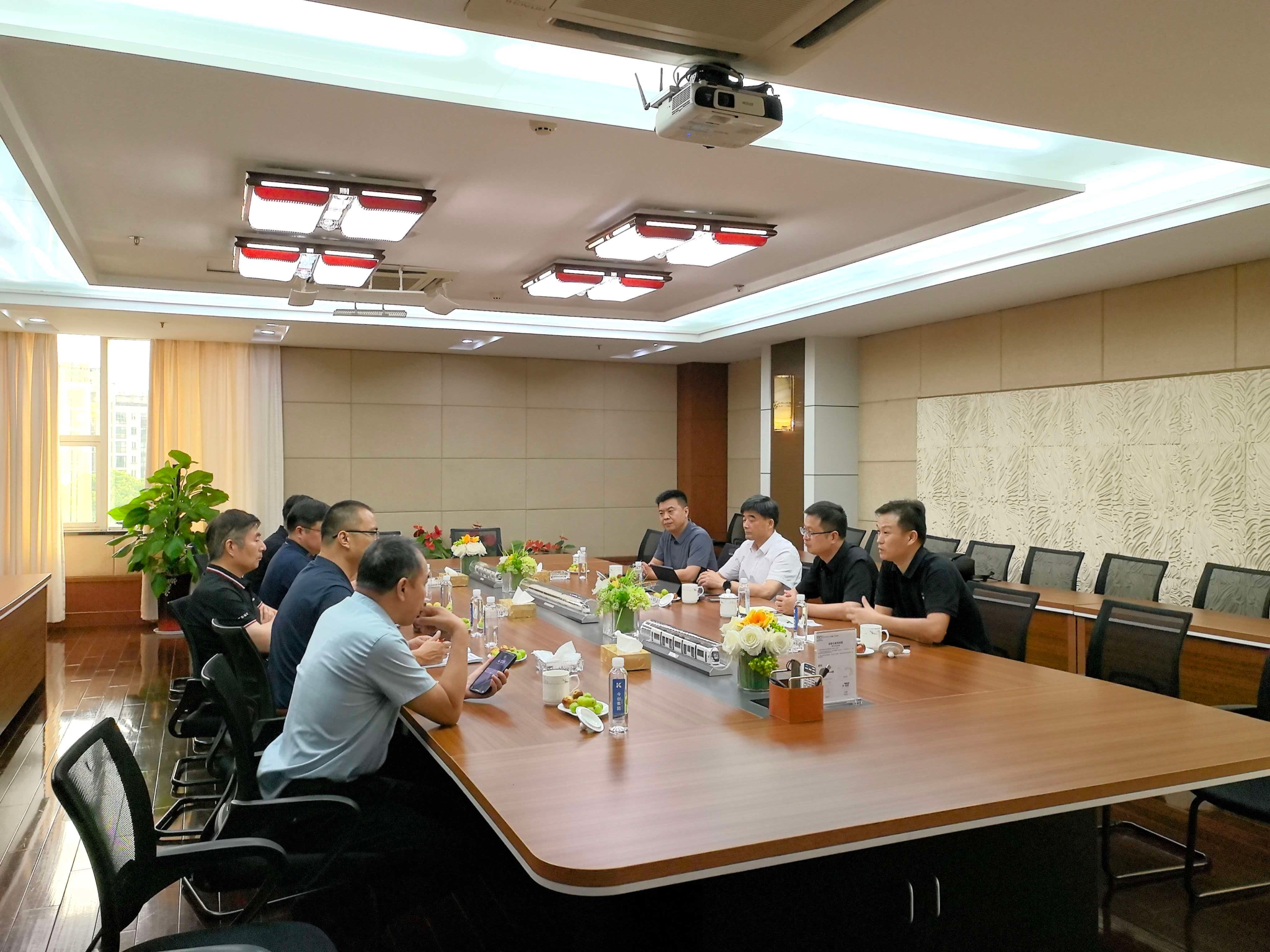 党委书记许朝山带队赴今创集团开展访企拓岗暨校企对接交流活动
