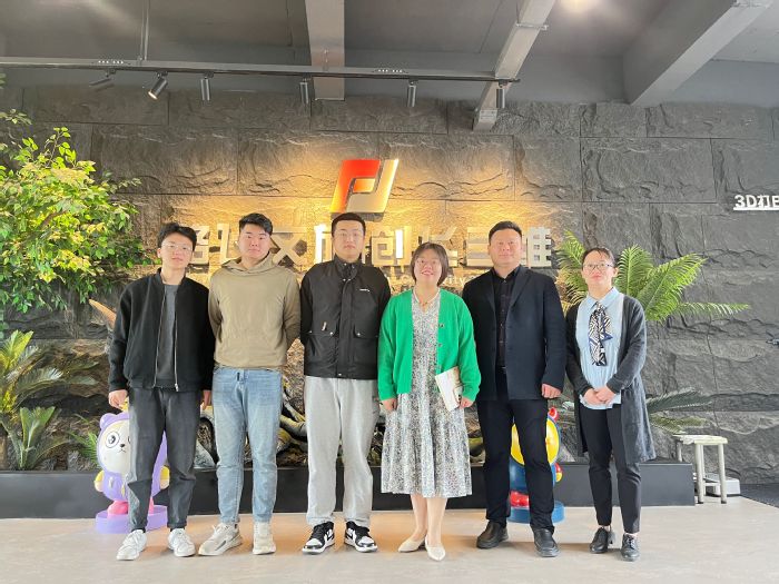 访企拓岗促就业：创意设计学院走访校友企业常州创飞三维科技有限公司